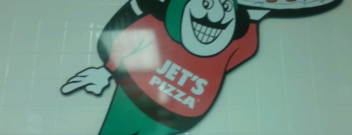 Jet's Pizza is one of Locais salvos de Scott.
