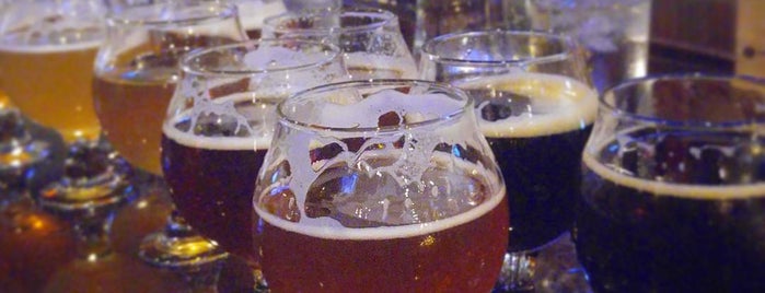 Breakroom Brewery is one of Locais salvos de Mackenzie.