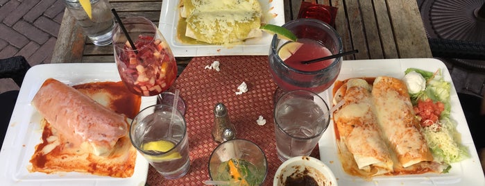 Pancho Villa Mexican Cuisine is one of Locais curtidos por Matt.
