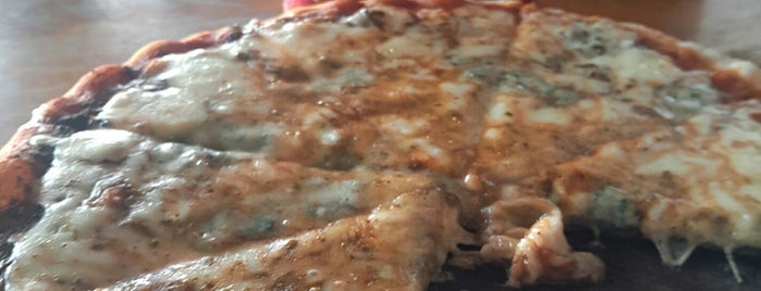 Happy Herb Pizza is one of Orte, die Chuck gefallen.