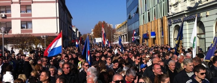 Vukovar Centar is one of Lugares favoritos de Theo.