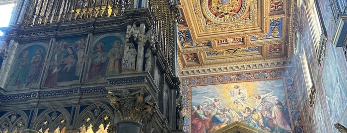 Basilica di San Giovanni in Laterano is one of Rome.