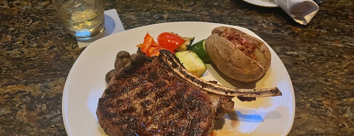 The Keg Steakhouse + Bar - Pointe Claire is one of Places went.