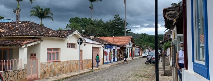 Pirenópolis is one of Places.