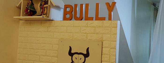 Bully Buffalo Wing Bar is one of Manila Area.