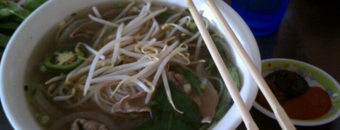Pho Bistro 2 is one of The 15 Best Places for Soup in Honolulu.