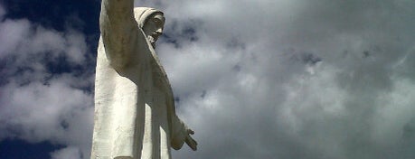 Cristo Blanco is one of Perú.