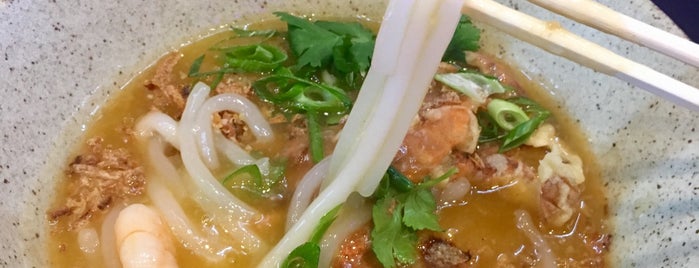 Homi Noodle Bar is one of Locais curtidos por Kris.