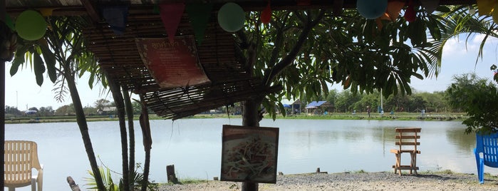 บ่อหนุ่มปลากะพง is one of ร้านอาหารเที่ยง.