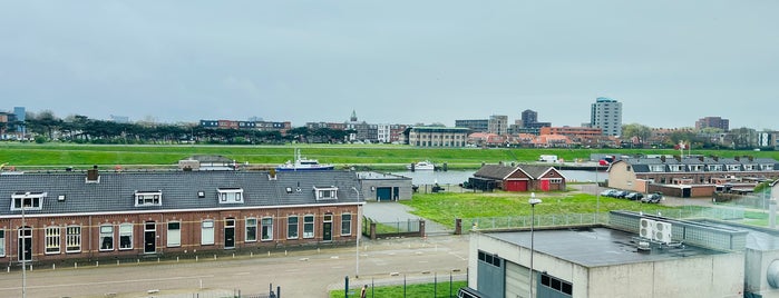 Sluizencomplex IJmuiden is one of HollandRoute.