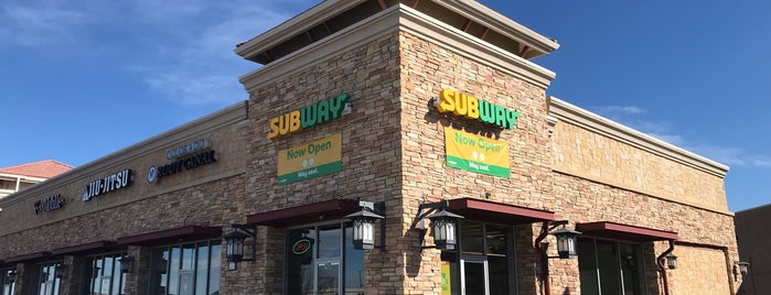 SUBWAY is one of Tempat yang Disukai Kelley.