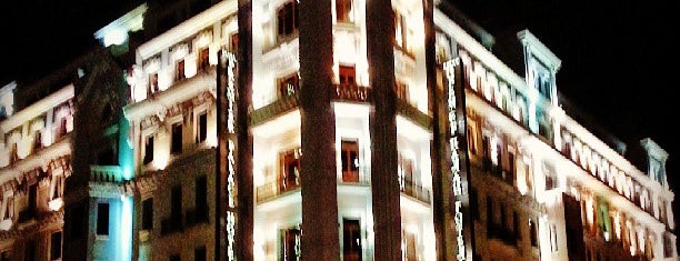 Premier Palace Hotel Kyiv is one of Tempat yang Disimpan Mustafa.
