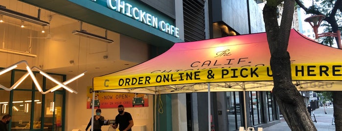 California Chicken Cafe is one of สถานที่ที่ Dan ถูกใจ.