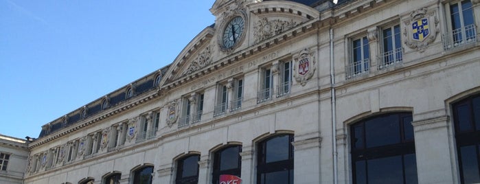 Gare SNCF de Toulouse Matabiau is one of Gares de France.