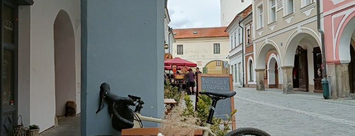 V Klenbách is one of Česko.
