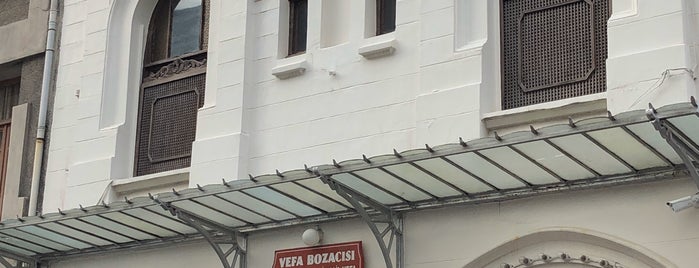 Vefa Bozacısı is one of Lieux qui ont plu à Gurme.