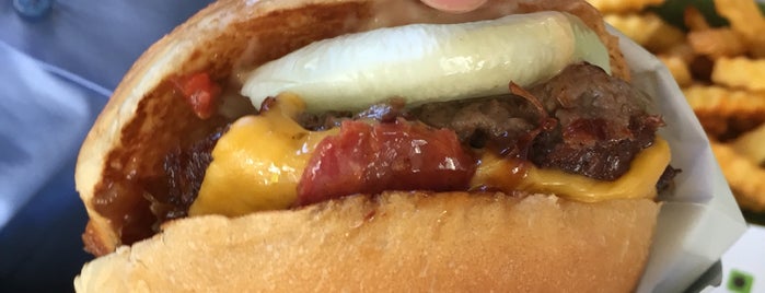 Big Bang Burger is one of Lieux qui ont plu à Gurme.