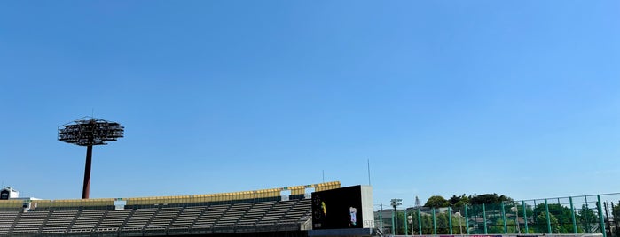 Urawa Komaba Stadium is one of 観光4.