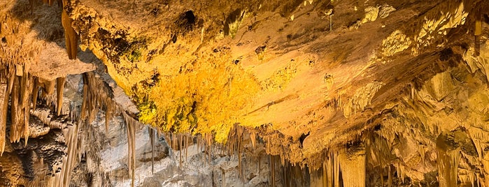 Grotte d’Antiparos is one of Santorini trip.
