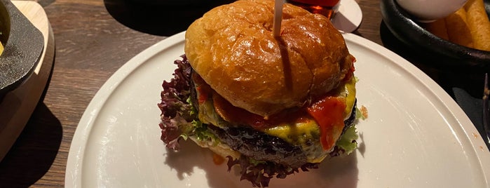 5P Style x Restaurant is one of Düsseldorf Best: Steaks & burgers.
