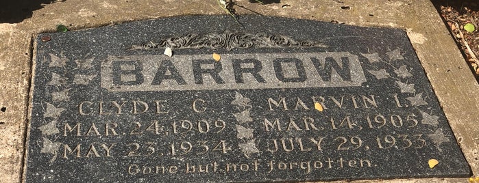 Clyde Barrow Gravesite is one of Dallas Landmarks.