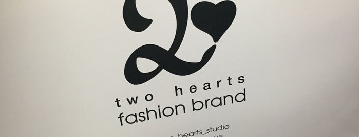 Two Hearts Studio is one of Tempat yang Disukai Alena.