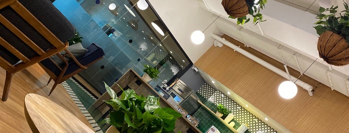 WeWork is one of Lugares favoritos de leon师傅.