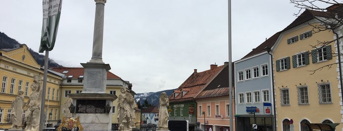 Schillerplatz is one of Lugares favoritos de Sveta.