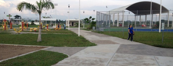 Centro Deportivo Ujat is one of Cris : понравившиеся места.