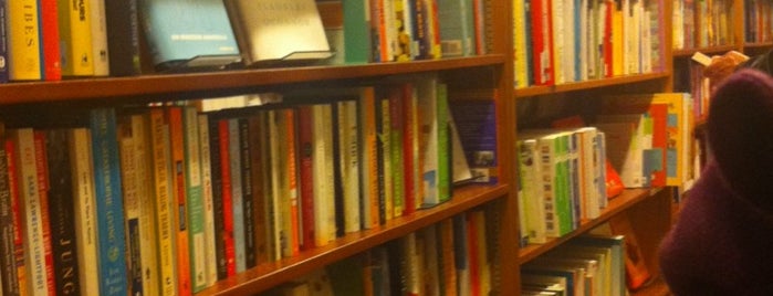 Christopher's Books is one of Evan's Saved Places.