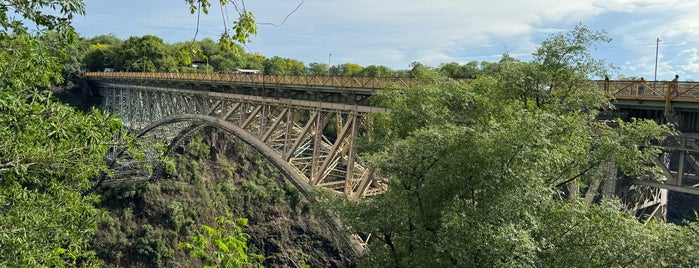 Victoria Falls Bridge is one of afrika.