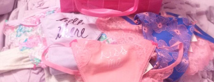Victoria's Secret is one of <3.