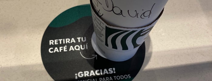 Starbucks is one of Locais curtidos por Federico.