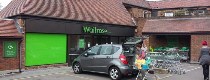 Waitrose & Partners is one of Edwinさんのお気に入りスポット.