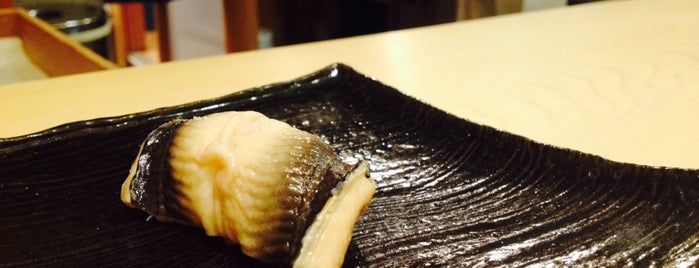 Sushi Fukumoto is one of 絶品レストラン (友里征耶著) 掲載店.