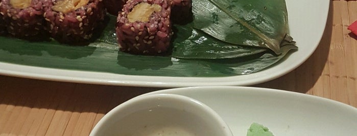 Edamame Vegan Sushi is one of Tempat yang Disimpan Masha.