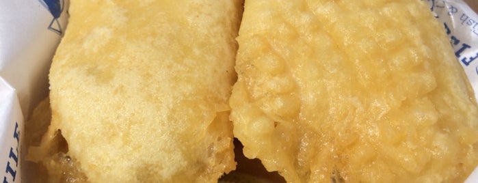 Fish & Chips is one of Locais curtidos por Elvi.