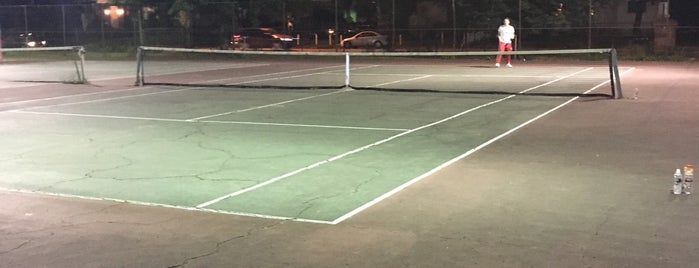 Tennis Court is one of Lugares guardados de Danny.