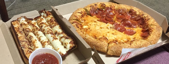 Pizza Hut is one of Chesterさんのお気に入りスポット.