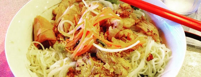 Hai Sizzling Wok is one of Favorite Food.