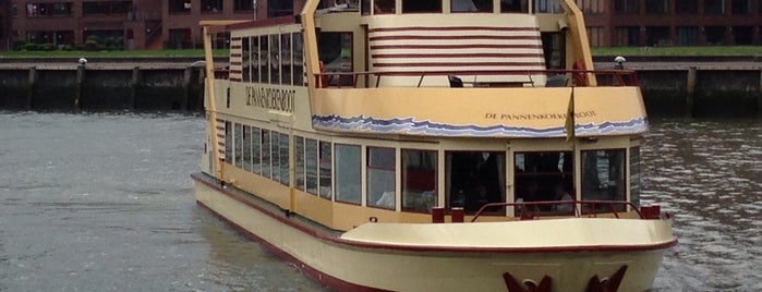 De Pannenkoekenboot is one of สถานที่ที่ Marc ถูกใจ.