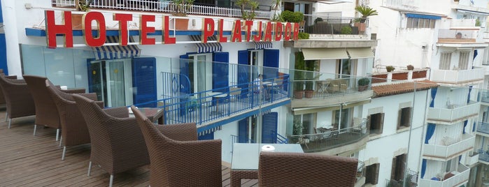 Hotel Platjador Sitges is one of Tempat yang Disukai Anna.