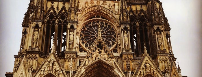 Cathédrale Notre-Dame de Reims is one of Ana Beatriz'in Beğendiği Mekanlar.