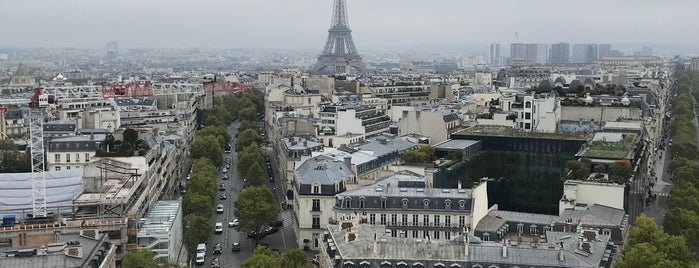 Arc de Triomphe de l'Étoile is one of Lieux qui ont plu à Ana Beatriz.