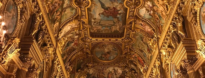 Opéra Garnier is one of Tempat yang Disukai Ana Beatriz.