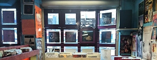 Mr Dead & Mrs Free is one of fav record stores in bln.