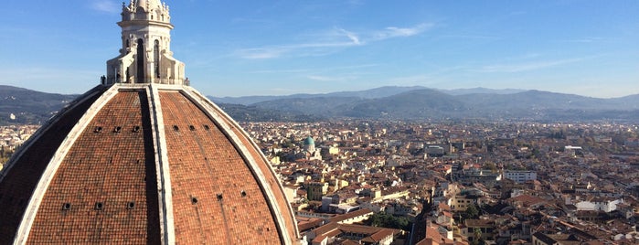 Firenze is one of Tempat yang Disukai Zane.