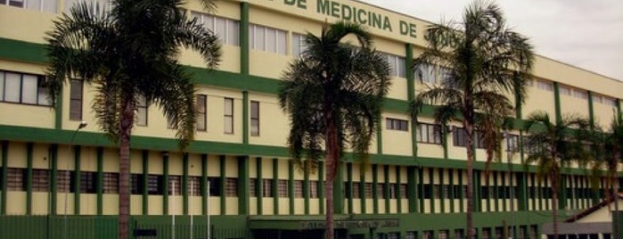Faculdade de Medicina de Jundiaí is one of Lugares favoritos de Lari.