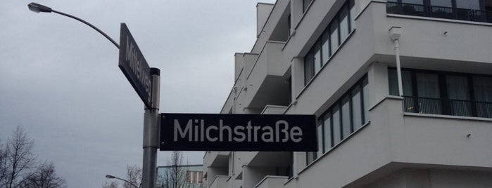 Milchstraße is one of Hamburg.