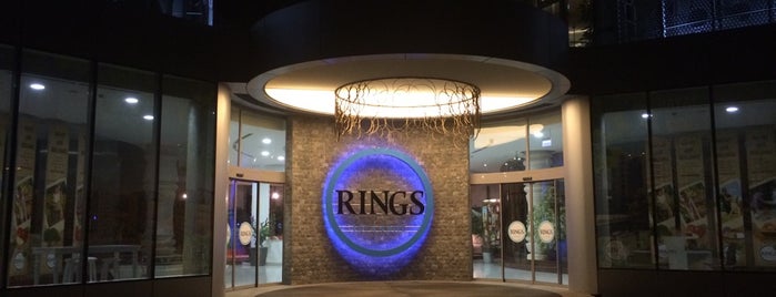Rings Cafe Restaurant is one of Tempat yang Disukai Ulvi.